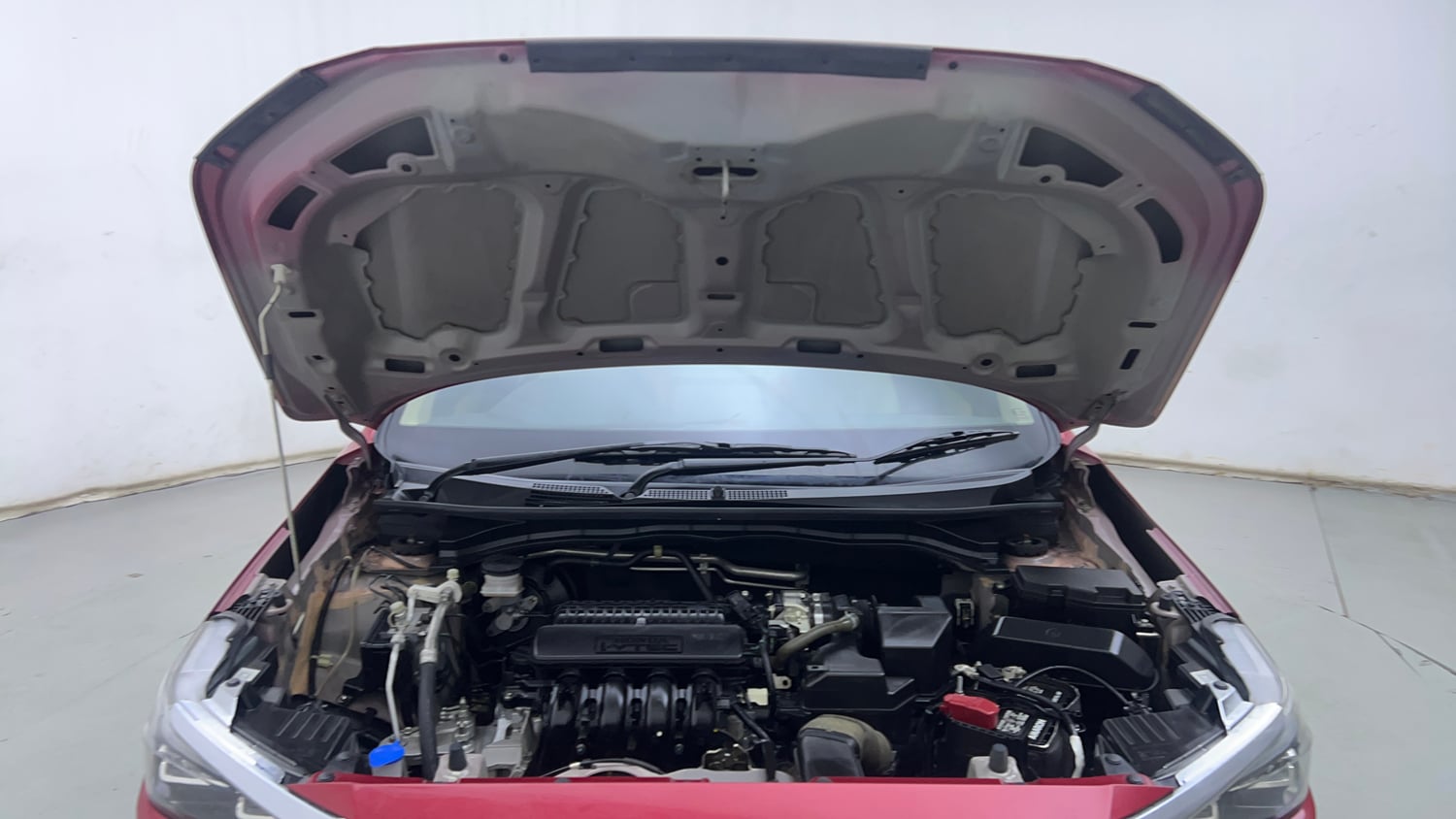 Used 2025 Honda Amaze ZX 1.2 Petrol CVT Petrol Automatic engine ENGINE & BONNET OPEN FRONT VIEW