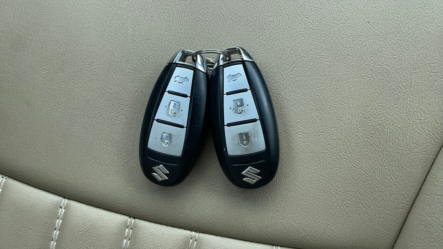 Used 2022 Maruti Suzuki Ciaz Zeta 1.5 Petrol Manual extra CAR KEY VIEW