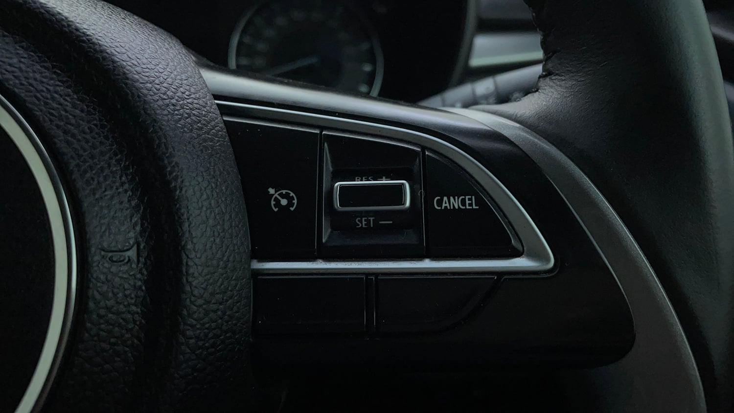 Used 2022 Maruti Suzuki Baleno Alpha AGS Petrol Automatic top_features Cruise control