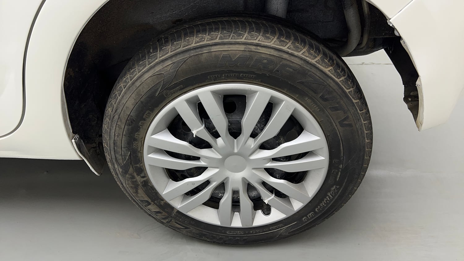 Used 2022 Maruti Suzuki Wagon R 1.0 VXi (O) 1.0 Petrol Manual tyres LEFT REAR TYRE RIM VIEW