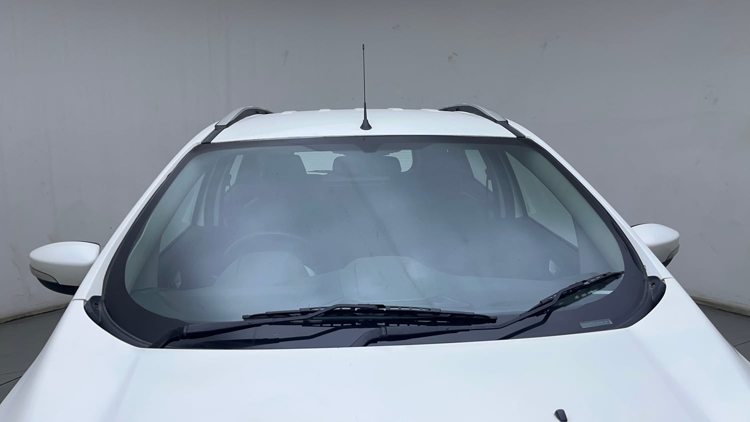 Used 2015 Ford EcoSport Titanium 1.5 TDCi (Opt) Diesel Manual exterior FRONT WINDSHIELD VIEW