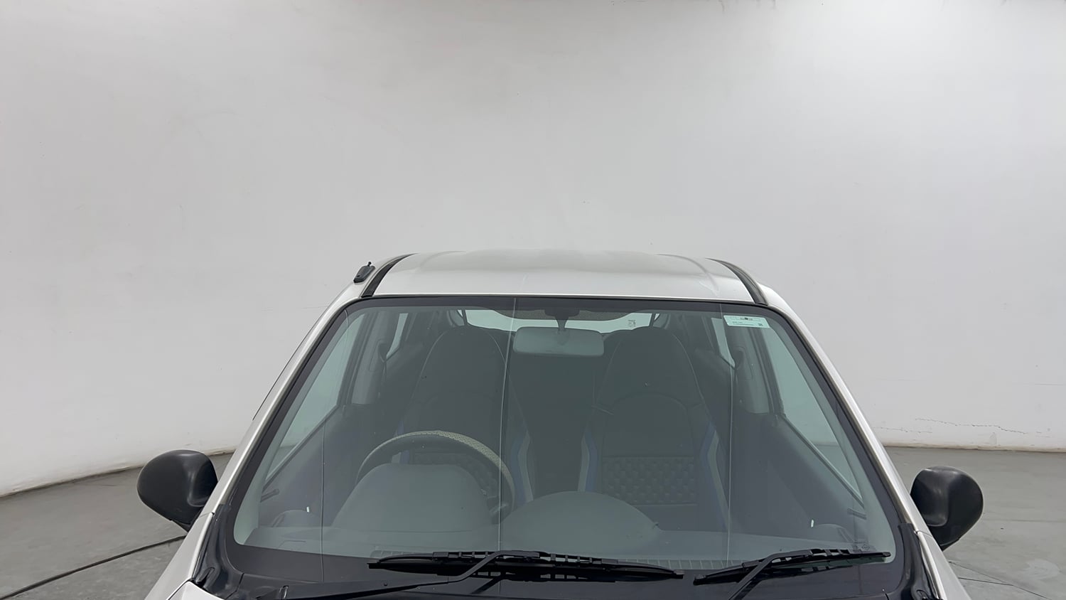 Used 2017 Maruti Suzuki Alto 800 LXi (O) Petrol Manual exterior FRONT WINDSHIELD VIEW