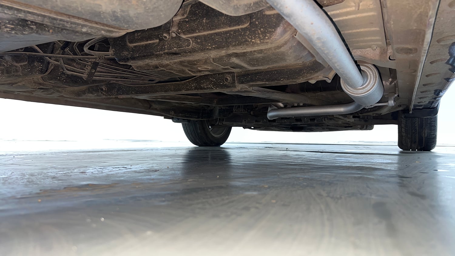 Used 2022 Honda City VX CVT Petrol Petrol Automatic extra REAR RIGHT UNDERBODY VIEW