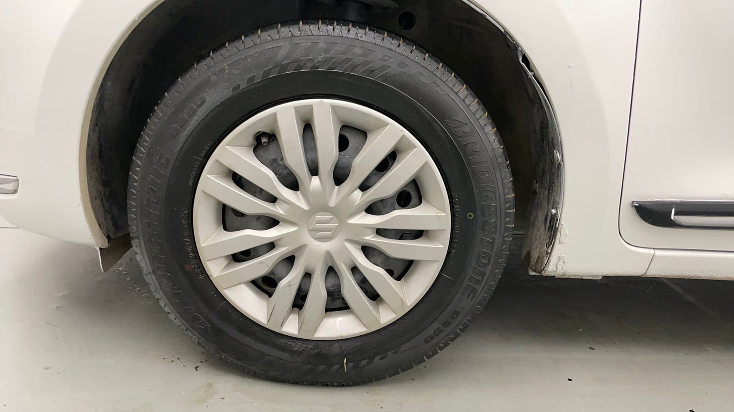 Used 2019 Maruti Suzuki Dzire VXi AMT Petrol Automatic tyres LEFT FRONT TYRE RIM VIEW