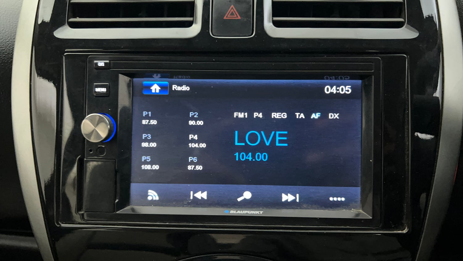 Used 2019 Nissan Micra XV CVT Petrol Automatic top_features Integrated (in-dash) music system