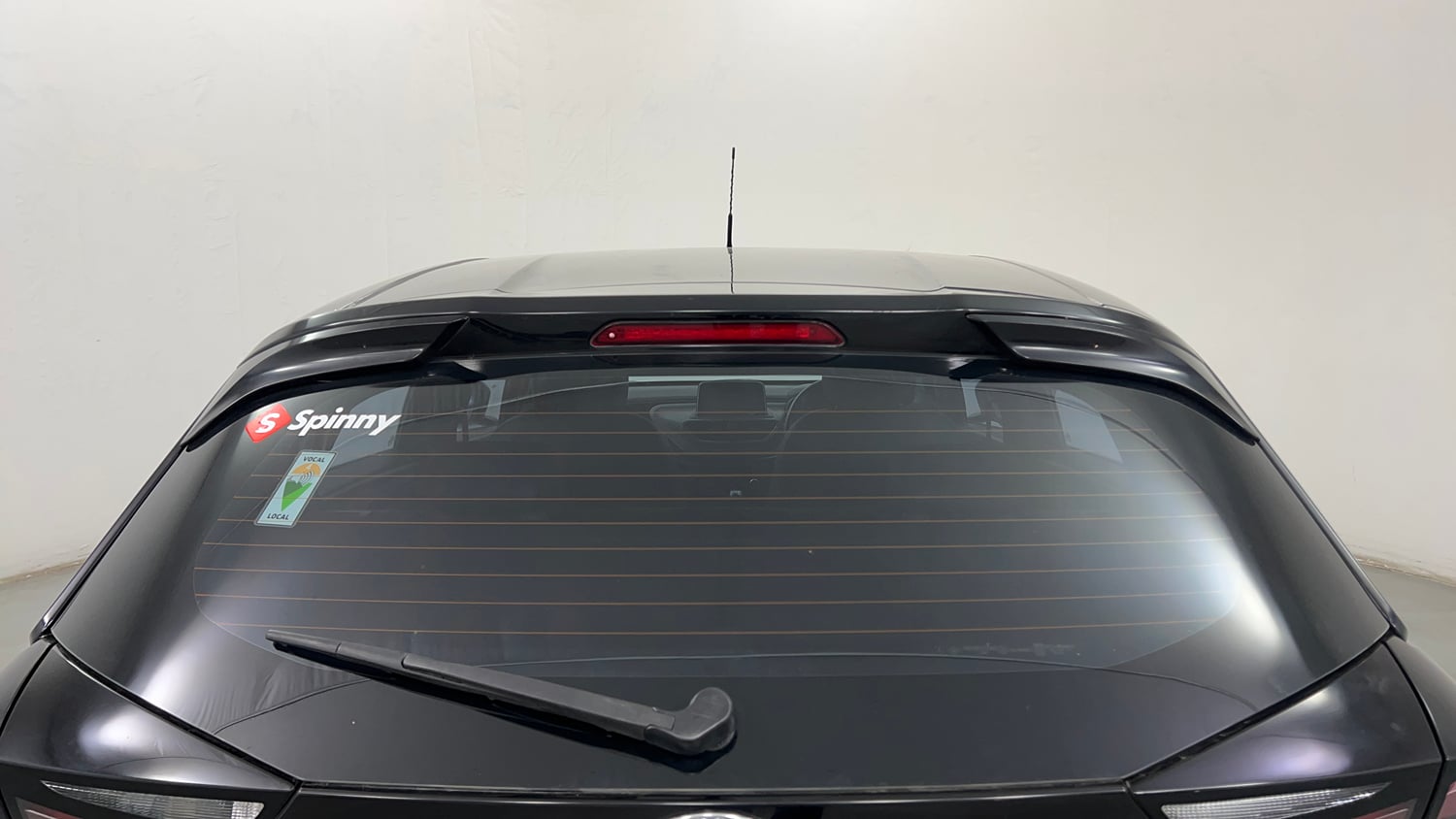 Used 2023 Tata Altroz XZ Plus Petrol Dark Edition Petrol Manual exterior BACK WINDSHIELD VIEW