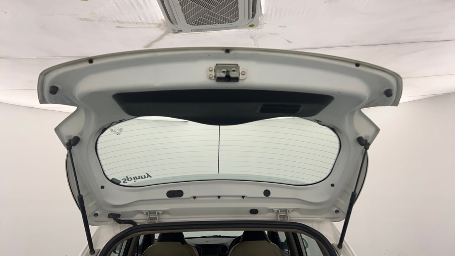 Used 2019 Hyundai Grand i10 Sportz 1.2 Kappa VTVT Petrol Manual interior DICKY DOOR OPEN VIEW