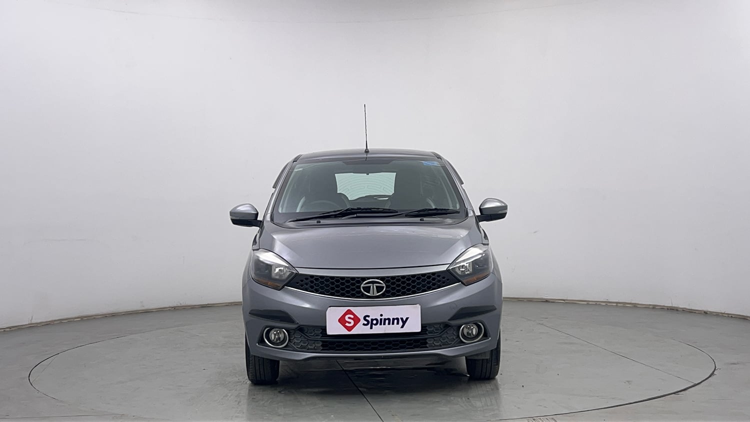 Used 2020 Tata Tiago Revotron XZ Plus Petrol Manual exterior FRONT VIEW
