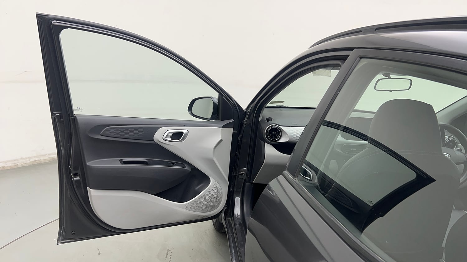 Used 2022 Hyundai Grand i10 Nios Sportz 1.2 Kappa VTVT Petrol Manual interior LEFT FRONT DOOR OPEN VIEW
