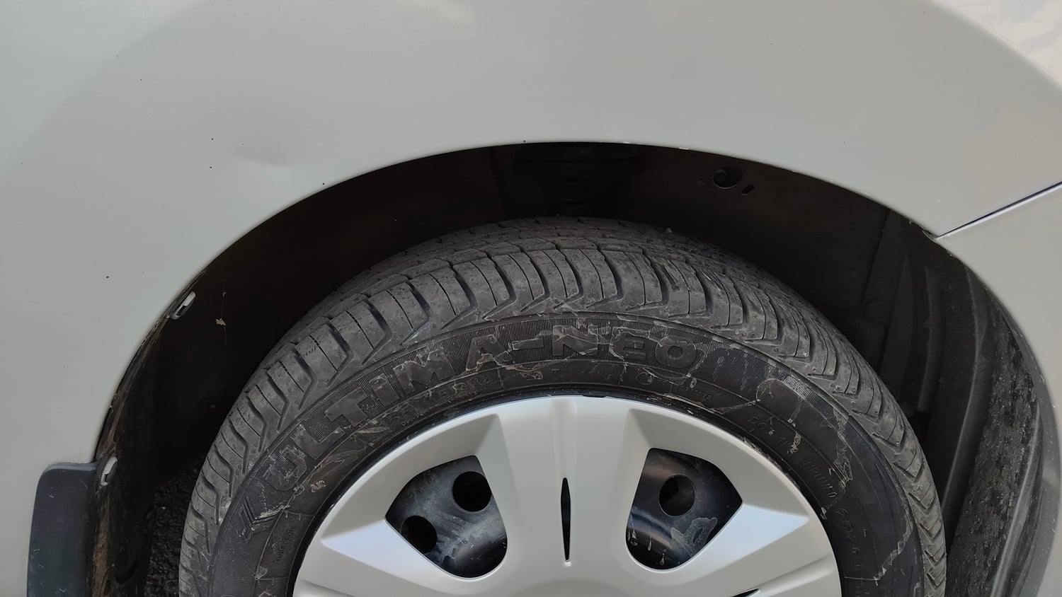Used 2015 Maruti Suzuki Wagon R VXI Petrol Manual tyres RIGHT FRONT TYRE TREAD VIEW