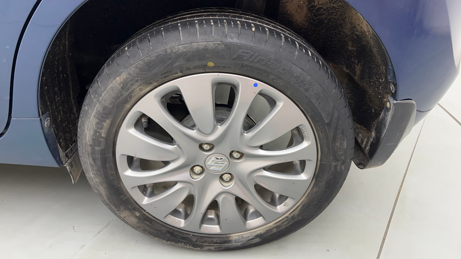 Used 2018 Maruti Suzuki Baleno Zeta 1.2 AT Petrol Automatic tyres LEFT REAR TYRE RIM VIEW
