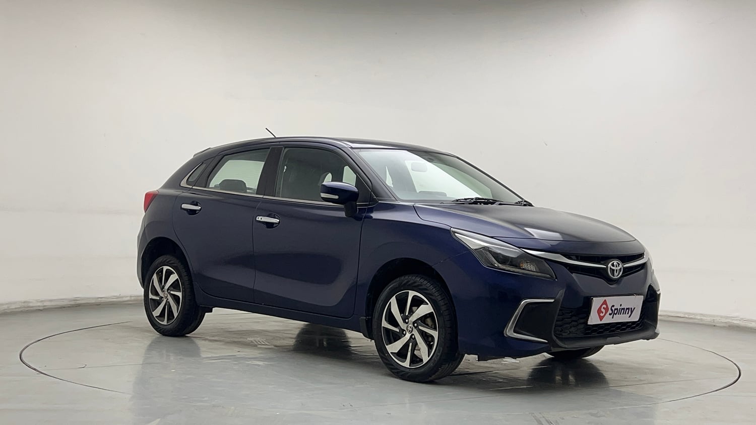 Used 2023 Toyota Glanza G Petrol Manual exterior RIGHT FRONT CORNER VIEW