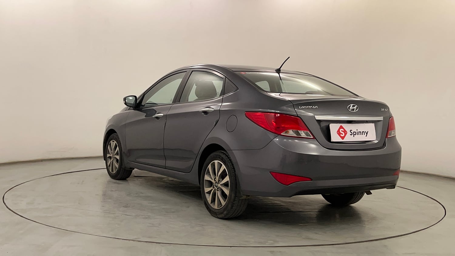 Used 2015 Hyundai Fluidic Verna 4S 1.6 VTVT SX Petrol Manual exterior LEFT REAR CORNER VIEW