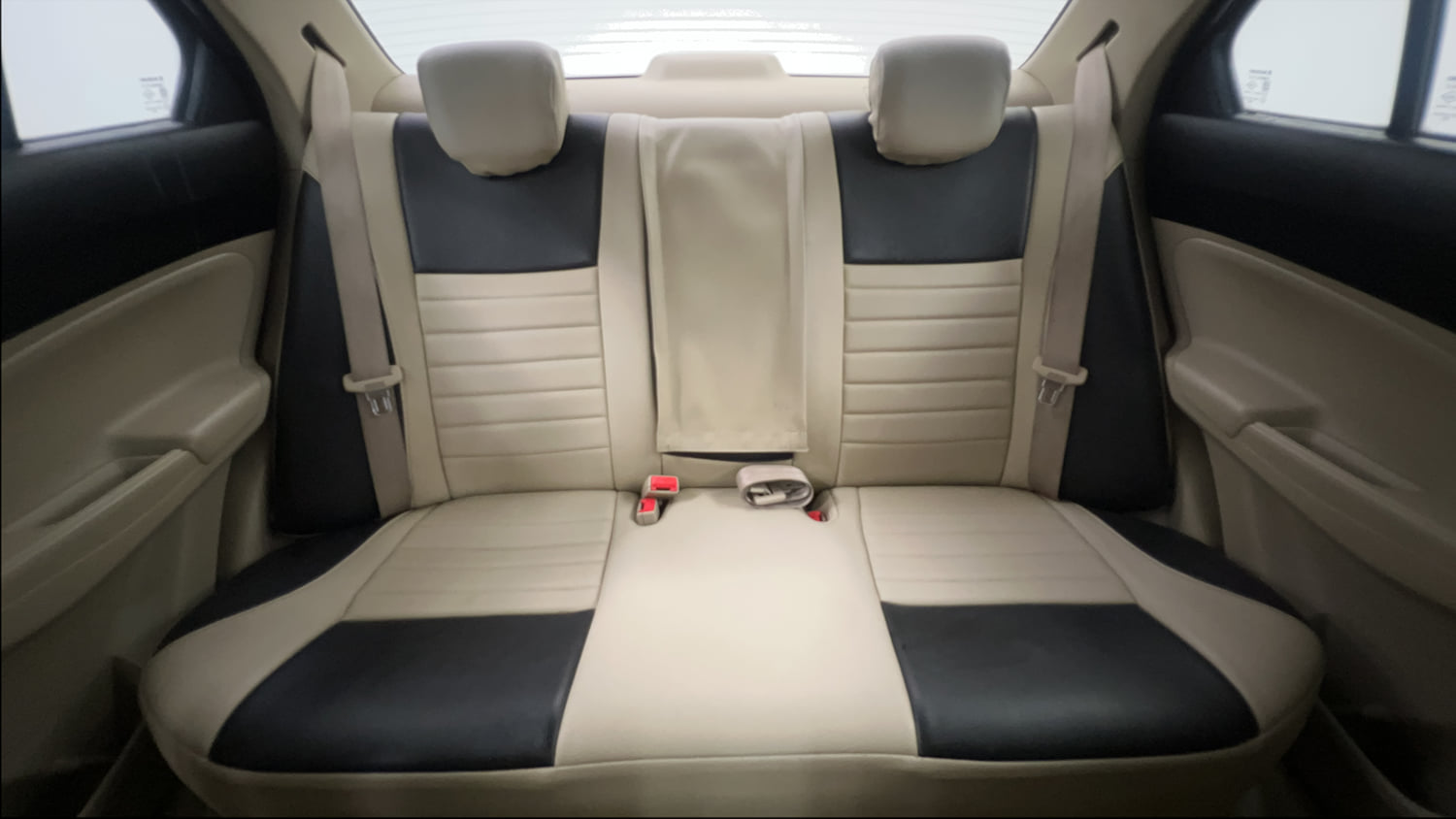 Used 2017 Maruti Suzuki Dzire ZXi AMT Petrol Automatic interior REAR SEAT CONDITION VIEW