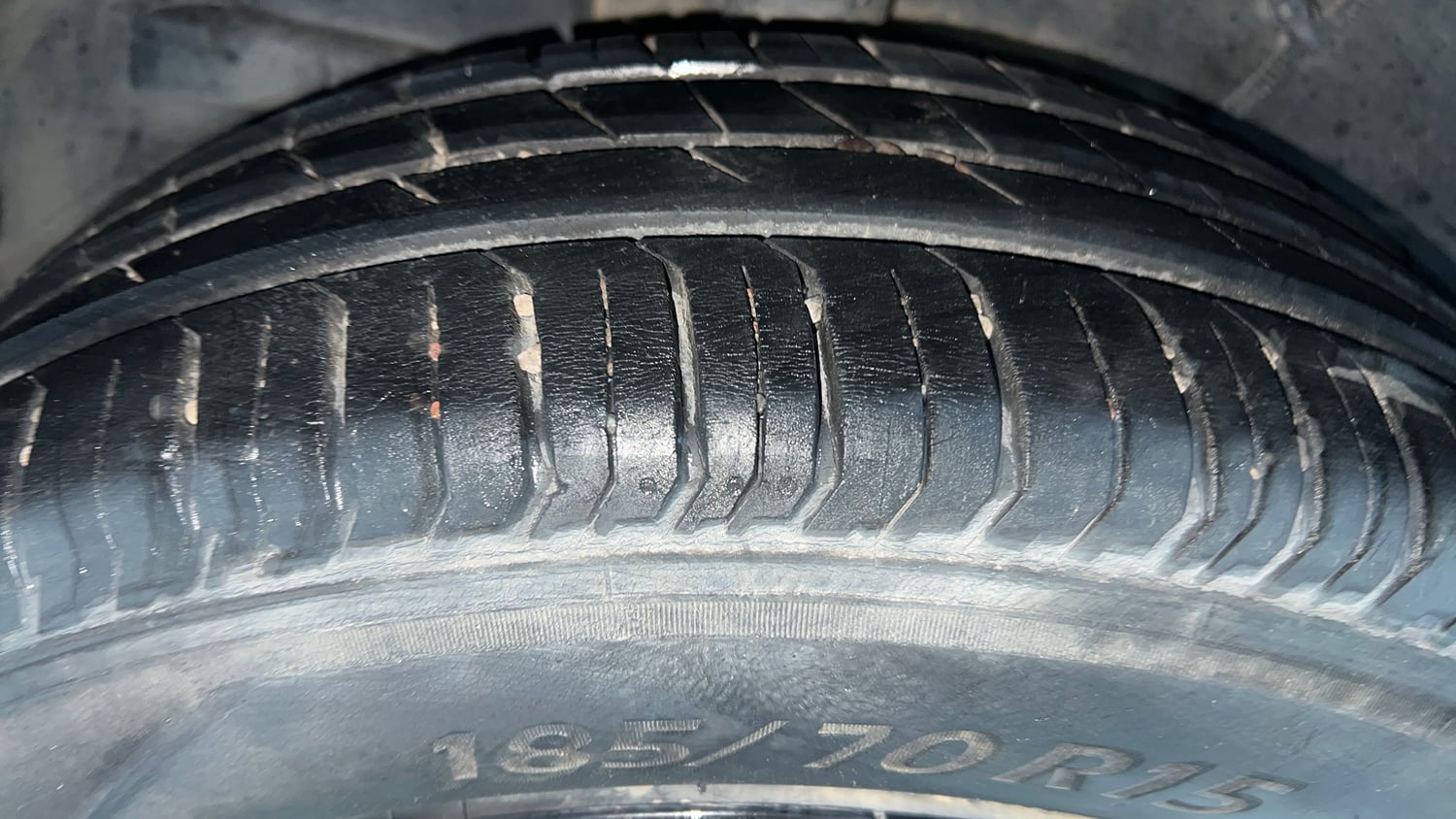 Used 2023 Tata Punch Pure MT Petrol Manual tyres RIGHT REAR TYRE TREAD VIEW