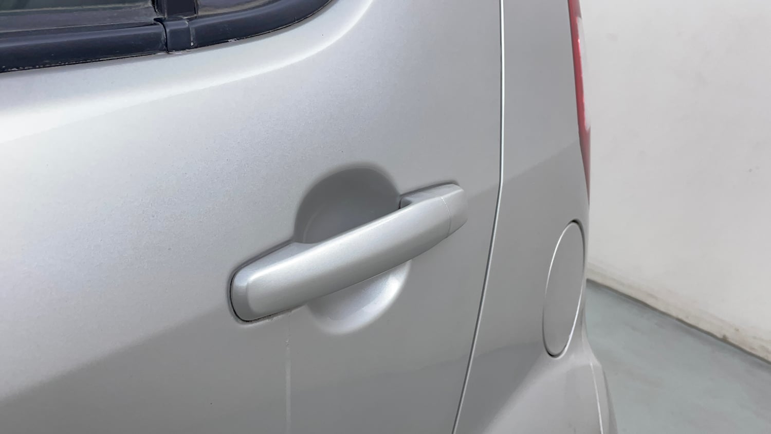 Used 2015 Maruti Suzuki Ritz Zxi BS-IV Petrol Manual dents MINOR SCRATCH