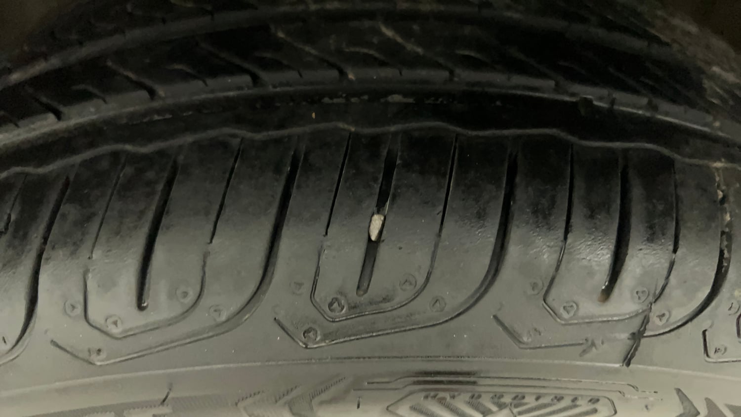 Used 2019 Nissan Micra XV CVT Petrol Automatic tyres LEFT FRONT TYRE TREAD VIEW