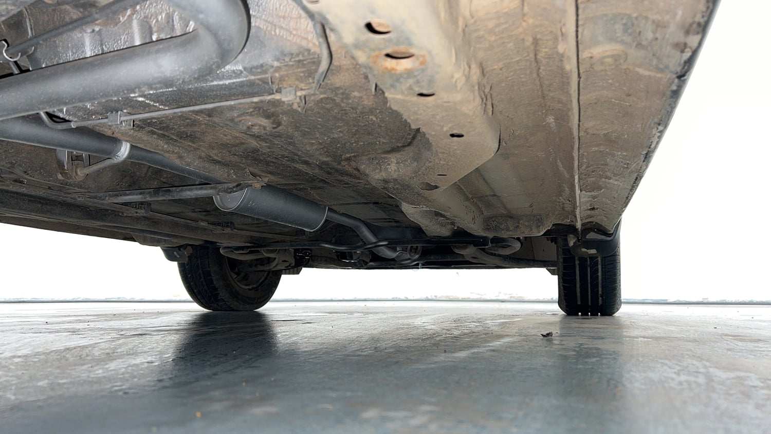 Used 2021 Tata Tiago XZ Petrol Manual extra REAR RIGHT UNDERBODY VIEW