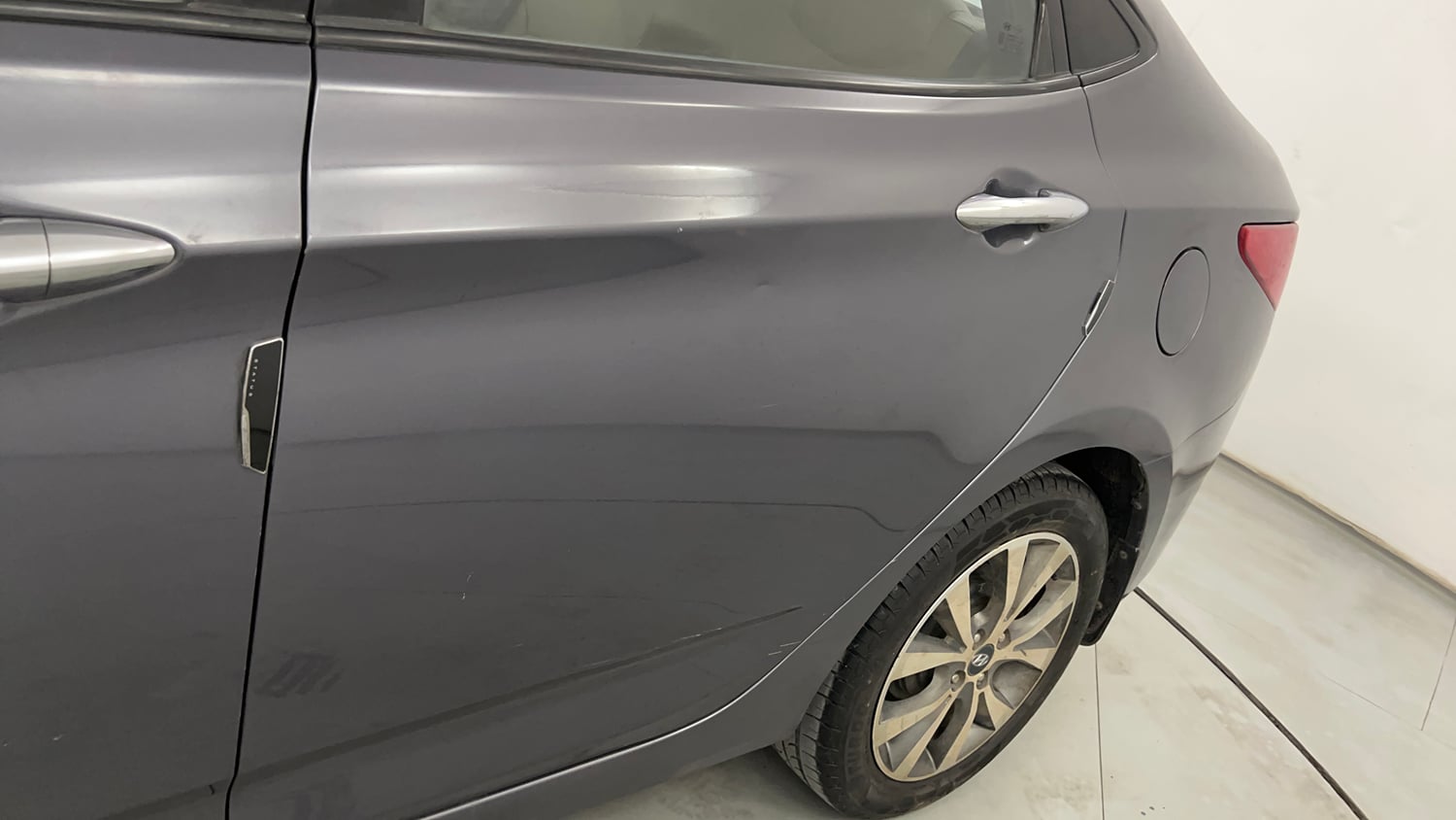 Used 2015 Hyundai Fluidic Verna 4S 1.6 VTVT SX Petrol Manual dents MINOR SCRATCH