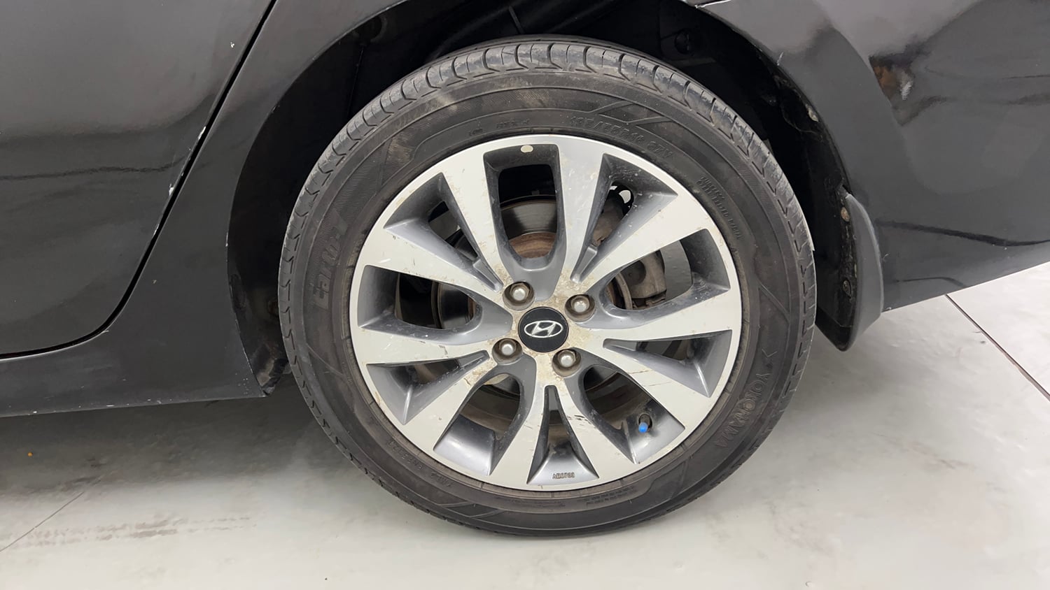 Used 2013 Hyundai Verna Fluidic 1.6 VTVT SX Petrol Manual tyres LEFT REAR TYRE RIM VIEW