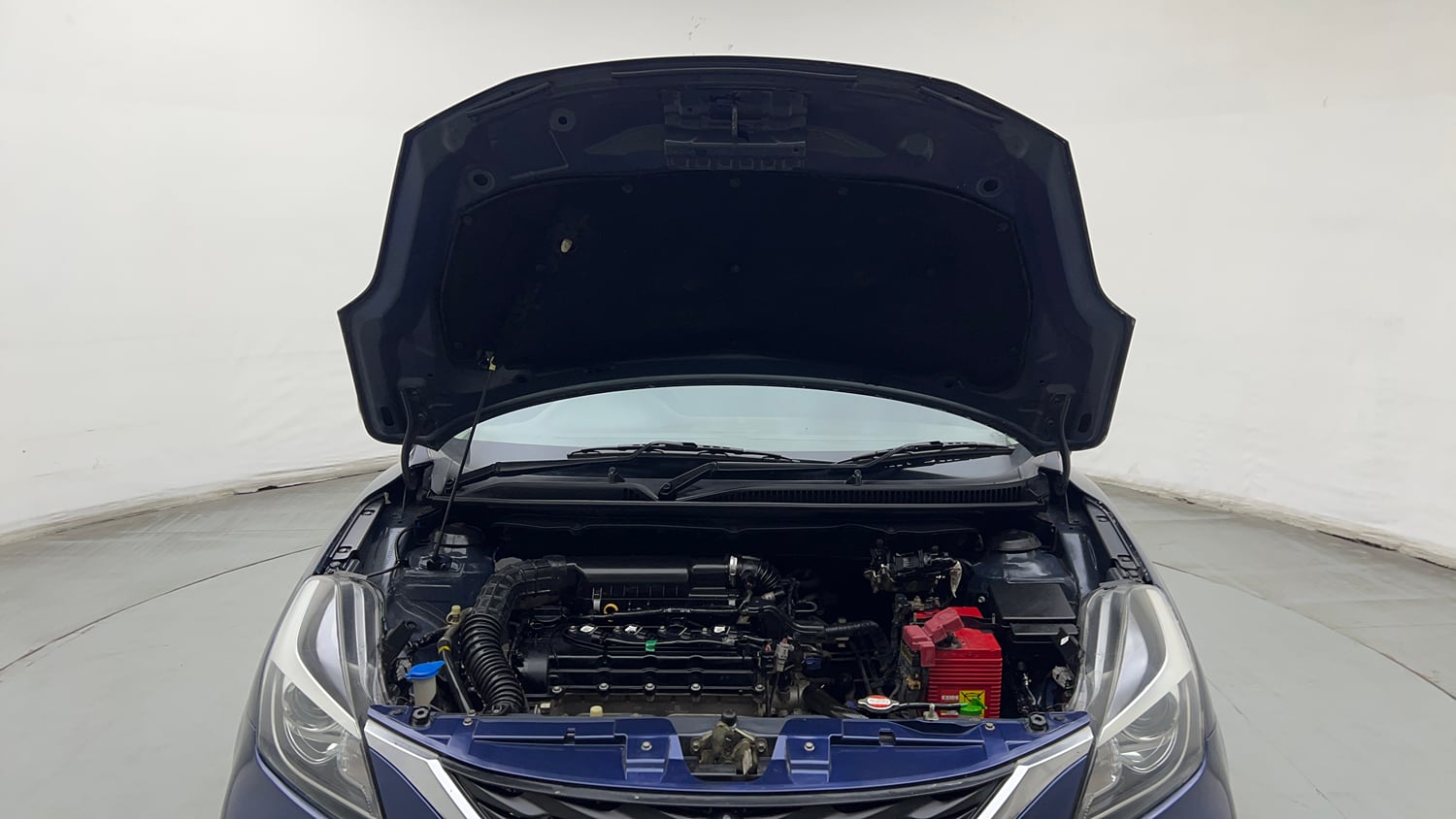 Used 2019 Maruti Suzuki Baleno Zeta Petrol Manual engine ENGINE & BONNET OPEN FRONT VIEW