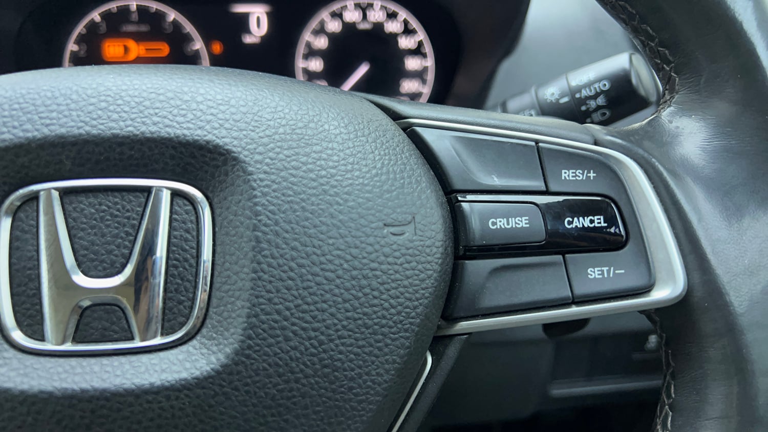 Used 2022 Honda City VX CVT Petrol Petrol Automatic top_features Cruise control