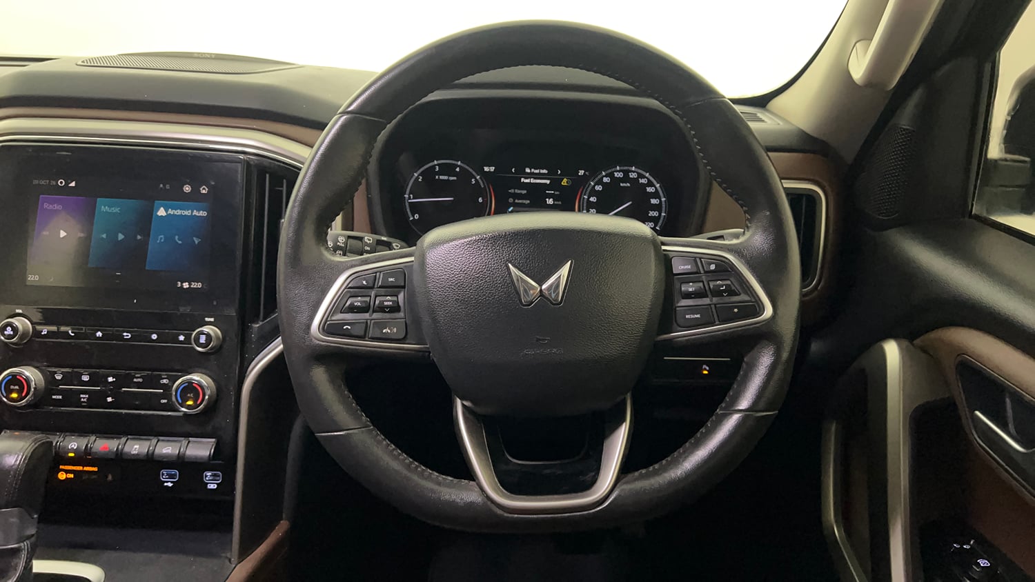 Used 2022 Mahindra Scorpio N Z8 L Petrol AT 7 STR Petrol Automatic interior STEERING VIEW