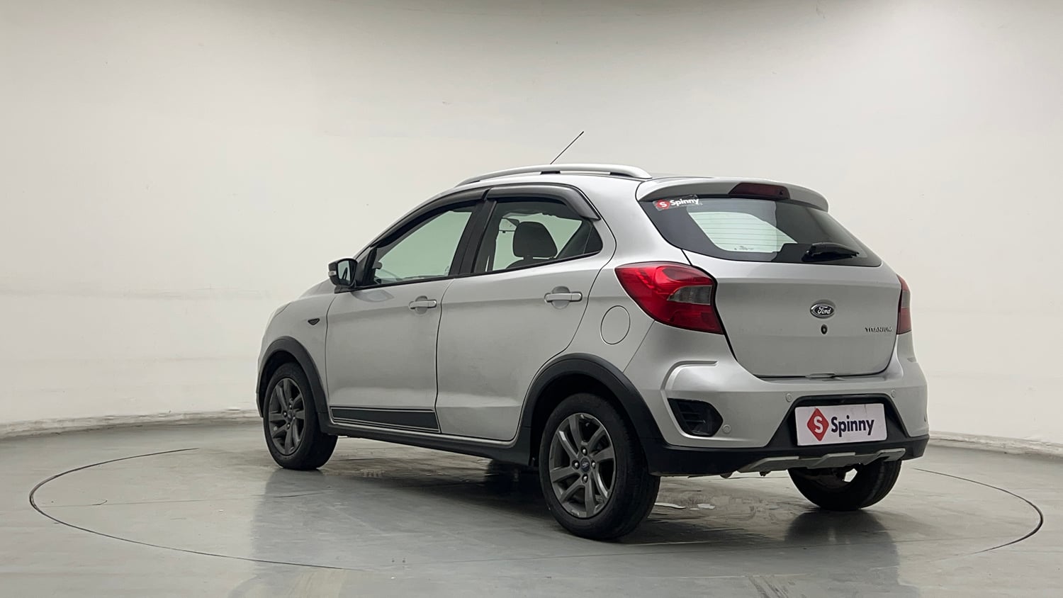 Used 2018 Ford Freestyle Titanium 1.2 Ti-VCT Petrol Manual exterior LEFT REAR CORNER VIEW