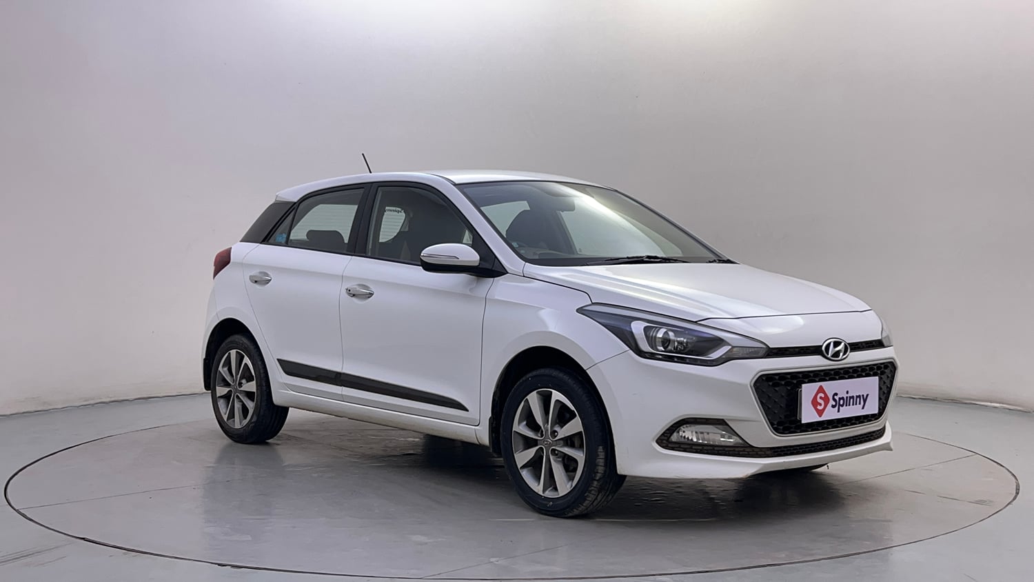 Used 2017 Hyundai Elite i20 Asta 1.2 (O) Petrol Manual exterior RIGHT FRONT CORNER VIEW