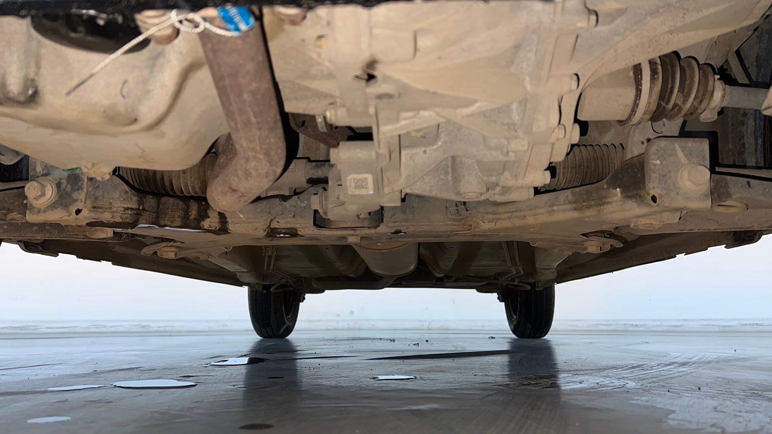 Used 2020 Maruti Suzuki S-Presso VXi Plus AMT Petrol Automatic extra FRONT LEFT UNDERBODY VIEW