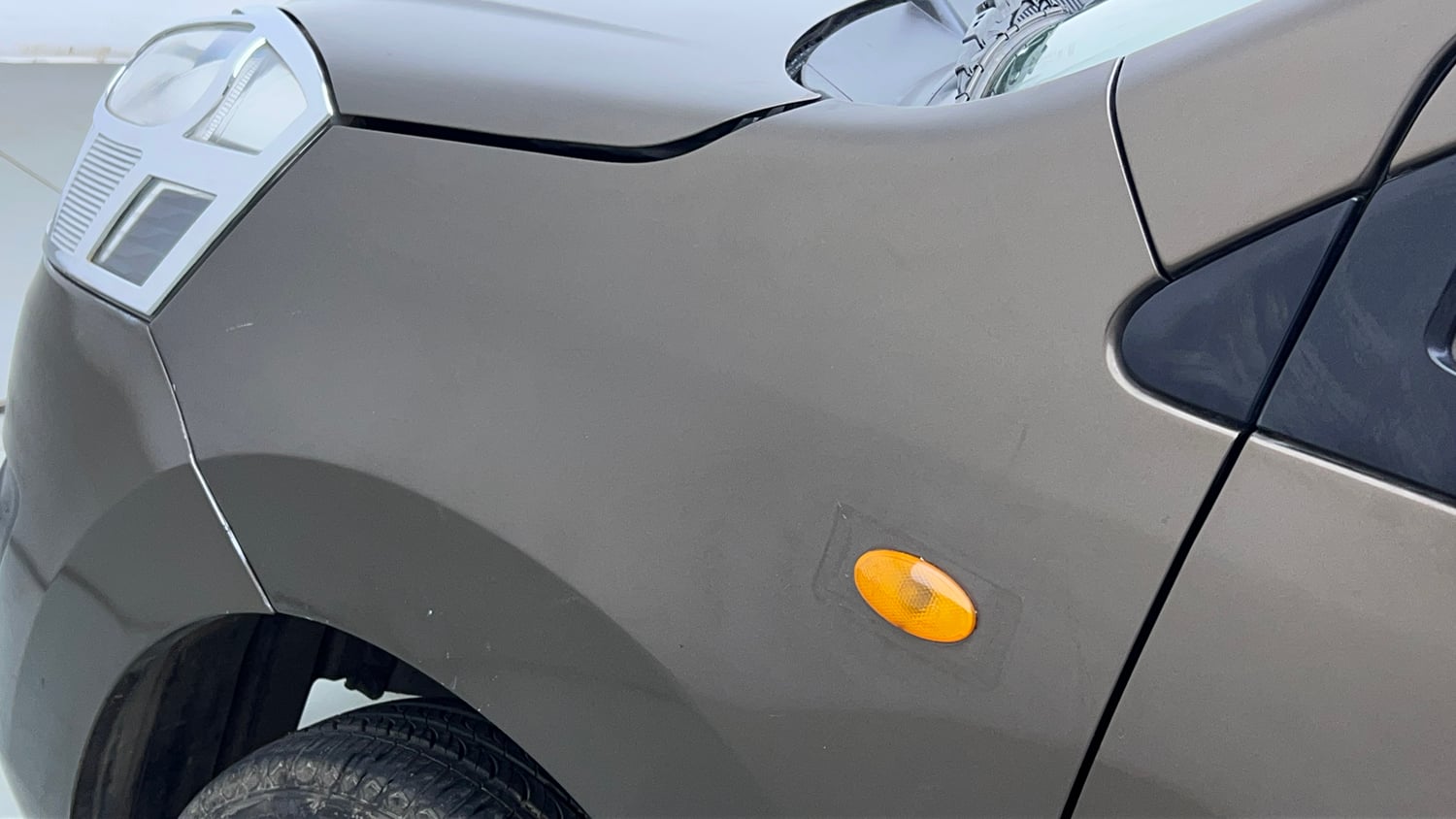Used 2018 Maruti Suzuki Wagon R 1.0 VXI AMT Petrol Automatic dents MINOR SCRATCH