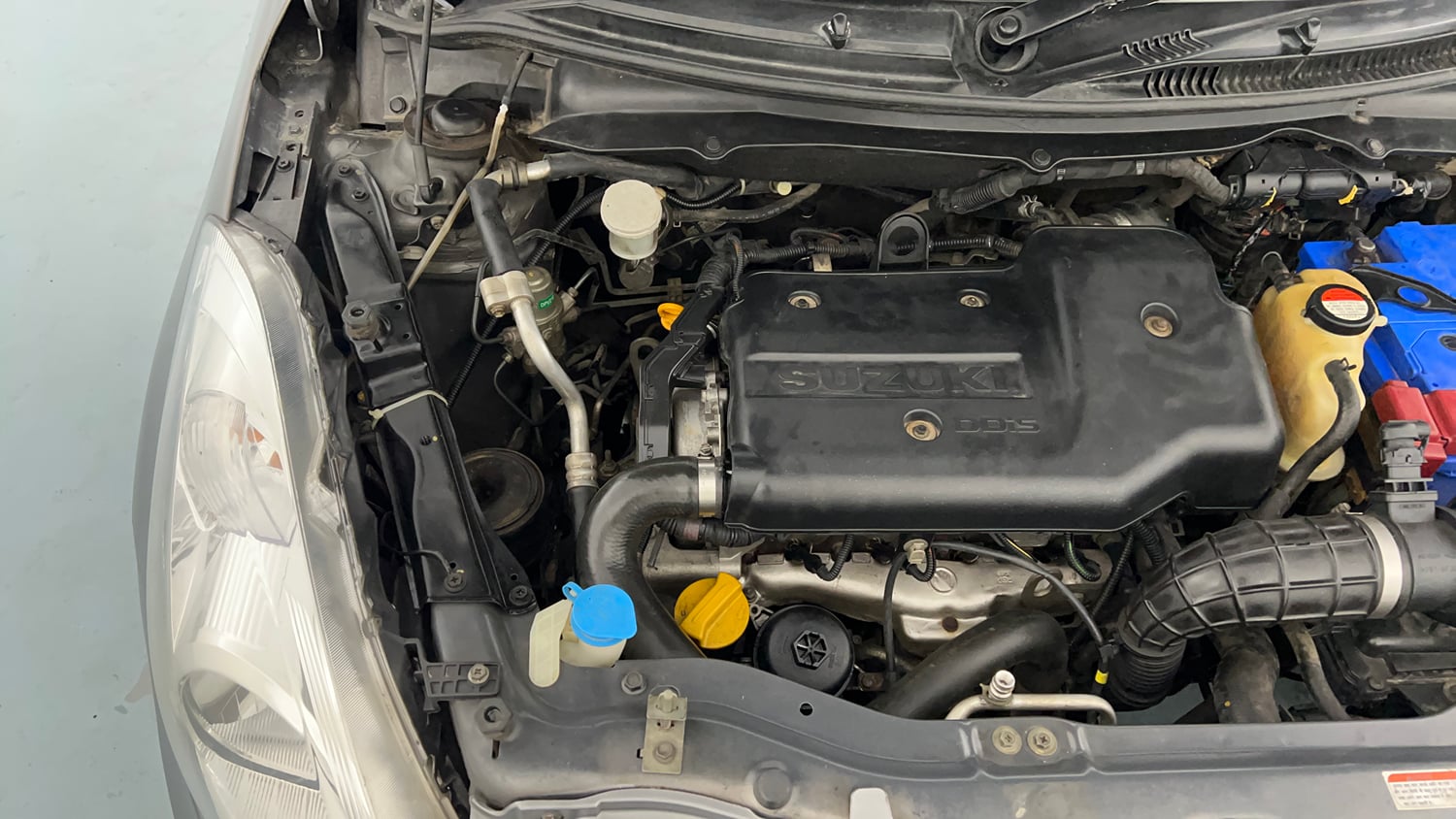 Used 2014 Maruti Suzuki Swift Dzire VDI Diesel Manual engine ENGINE RIGHT SIDE VIEW
