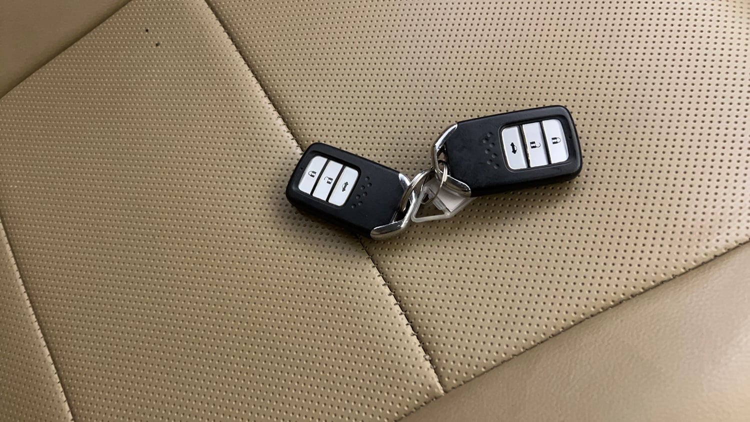 Used 2020 Honda City V Petrol Petrol Manual extra CAR KEY VIEW