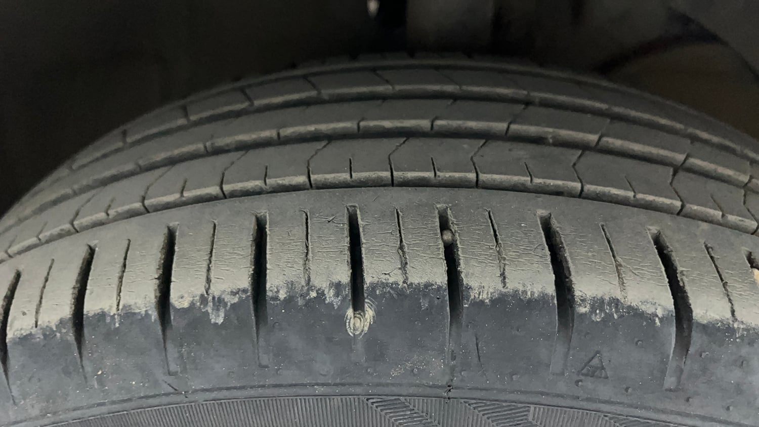 Used 2022 Maruti Suzuki Baleno Zeta Petrol Manual tyres RIGHT FRONT TYRE TREAD VIEW