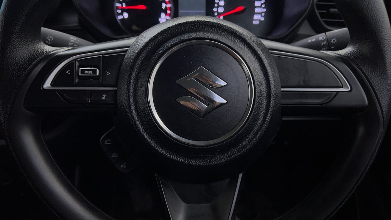 Used 2026 Maruti Suzuki Swift VXi (O) Petrol Manual top_features Airbags