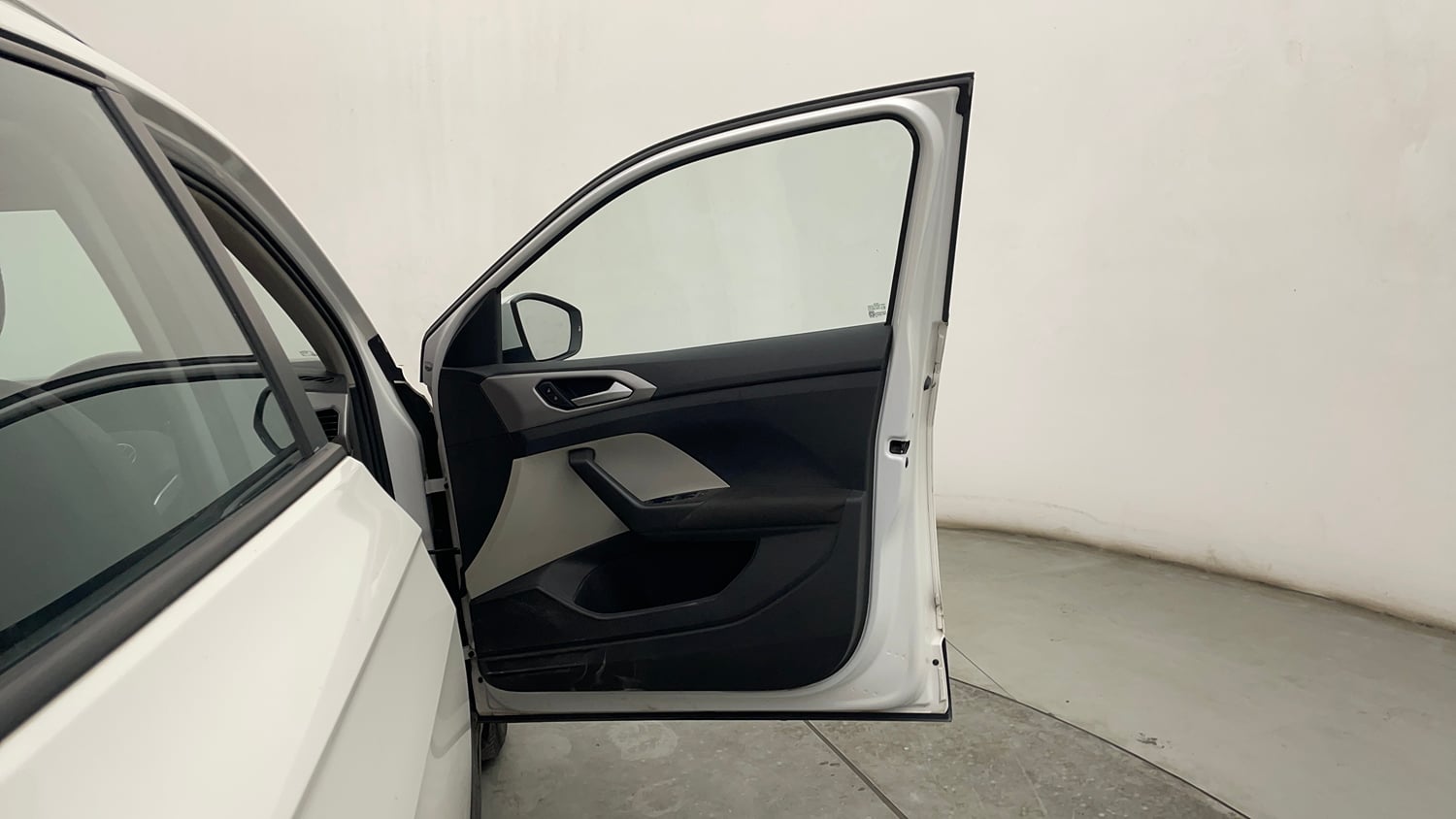 Used 2022 Volkswagen Taigun Highline 1.0 TSI MT Petrol Manual interior RIGHT FRONT DOOR OPEN VIEW