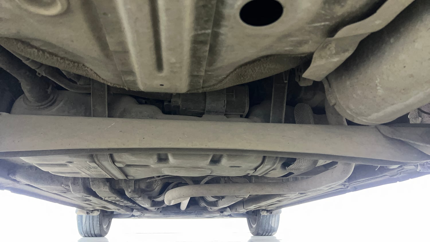 Used 2018 Hyundai Elite i20 Asta 1.2 (O) Petrol Manual extra REAR UNDERBODY VIEW (TAKEN FROM REAR)