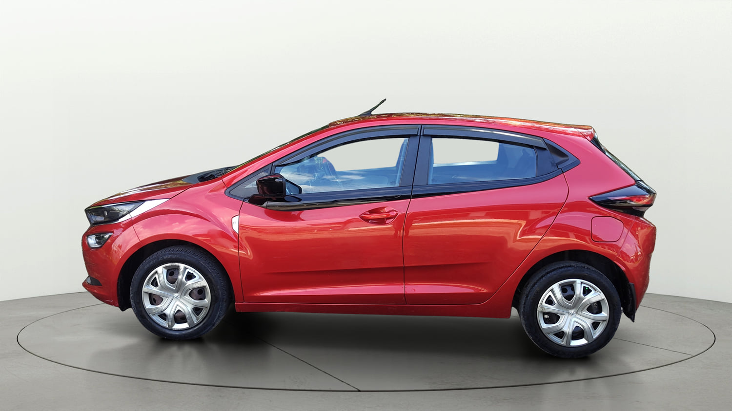 Used 2020 Tata Altroz XT Petrol Petrol Manual exterior LEFT SIDE VIEW