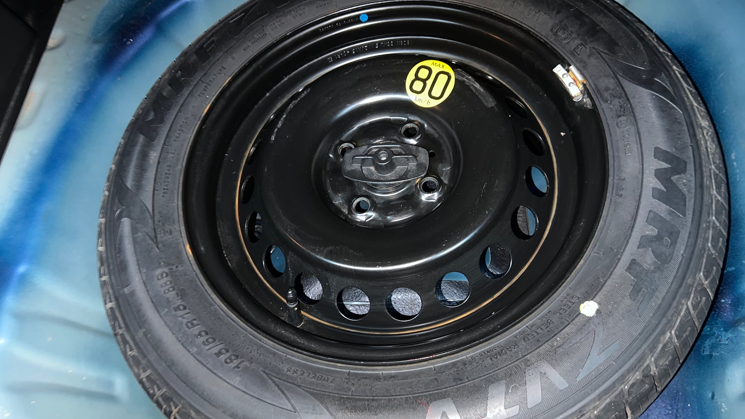 Used 2018 Maruti Suzuki Baleno Zeta 1.2 AT Petrol Automatic tyres SPARE TYRE VIEW