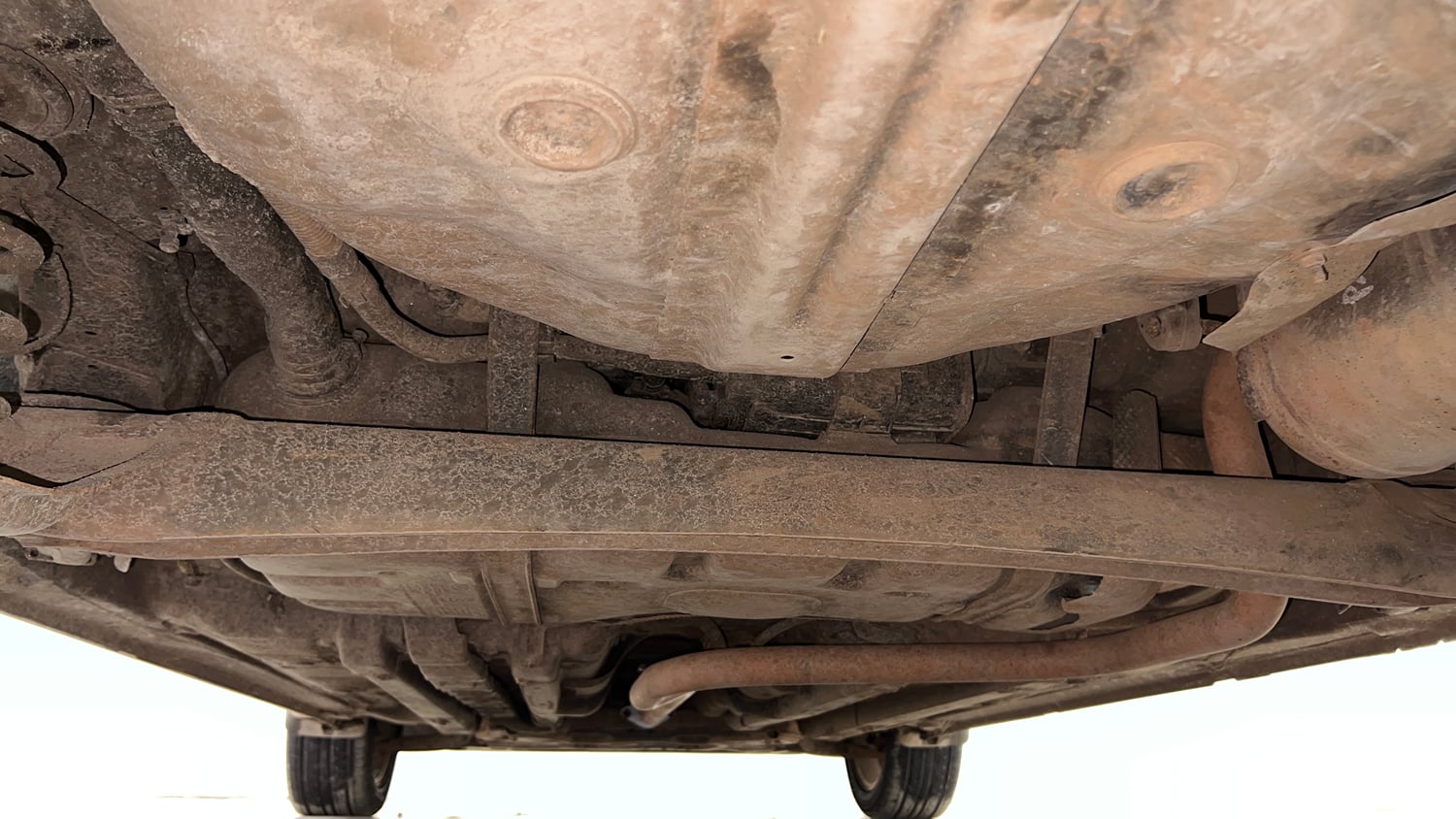 Used 2017 Hyundai Elite i20 Asta 1.2 (O) Petrol Manual extra REAR UNDERBODY VIEW (TAKEN FROM REAR)