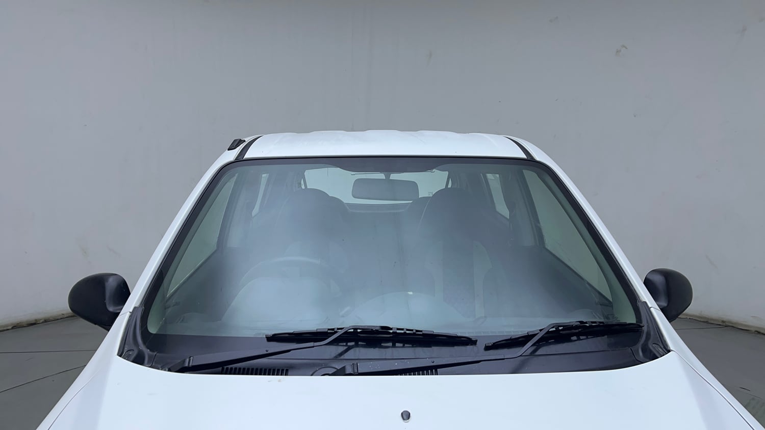 Used 2017 Maruti Suzuki Alto 800 VXi (O) Petrol Manual exterior FRONT WINDSHIELD VIEW