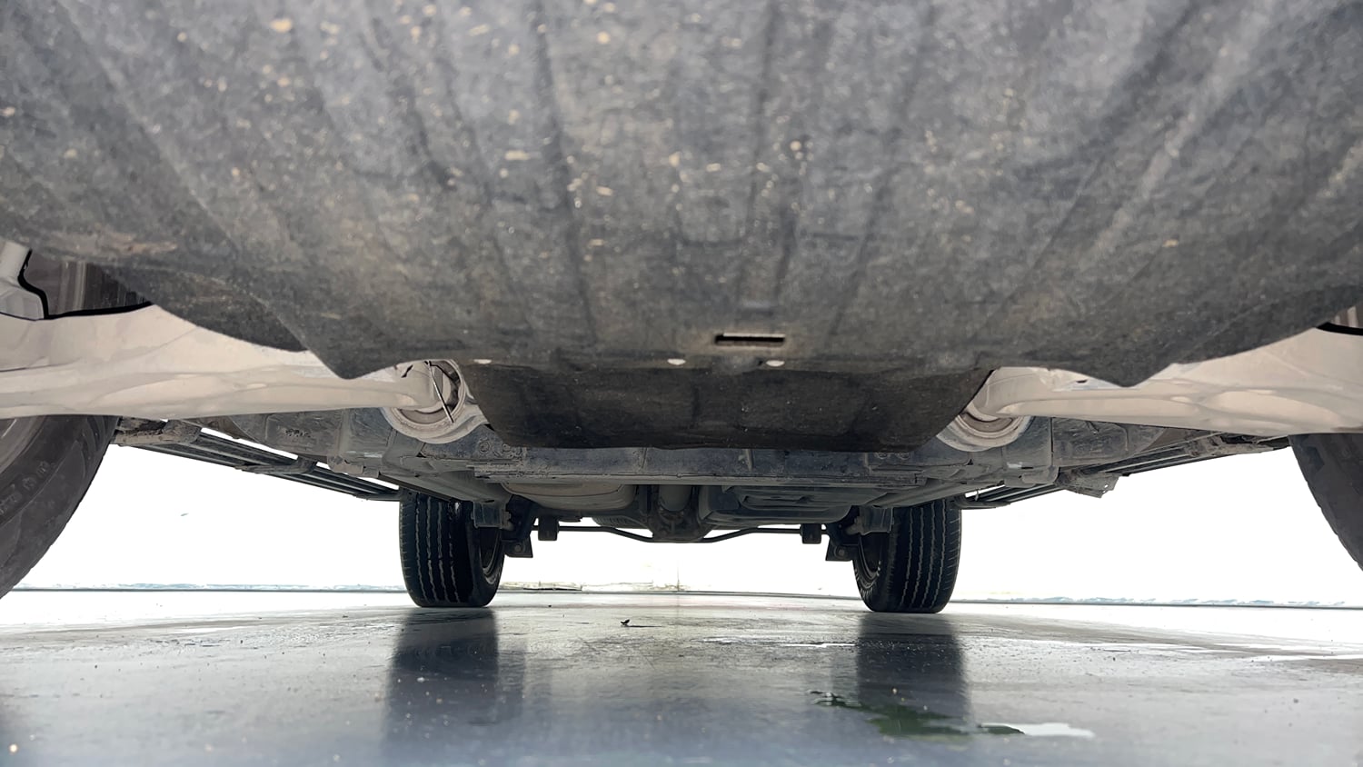Used 2022 Mahindra Scorpio N Z8 L Petrol AT 7 STR Petrol Automatic extra FRONT LEFT UNDERBODY VIEW
