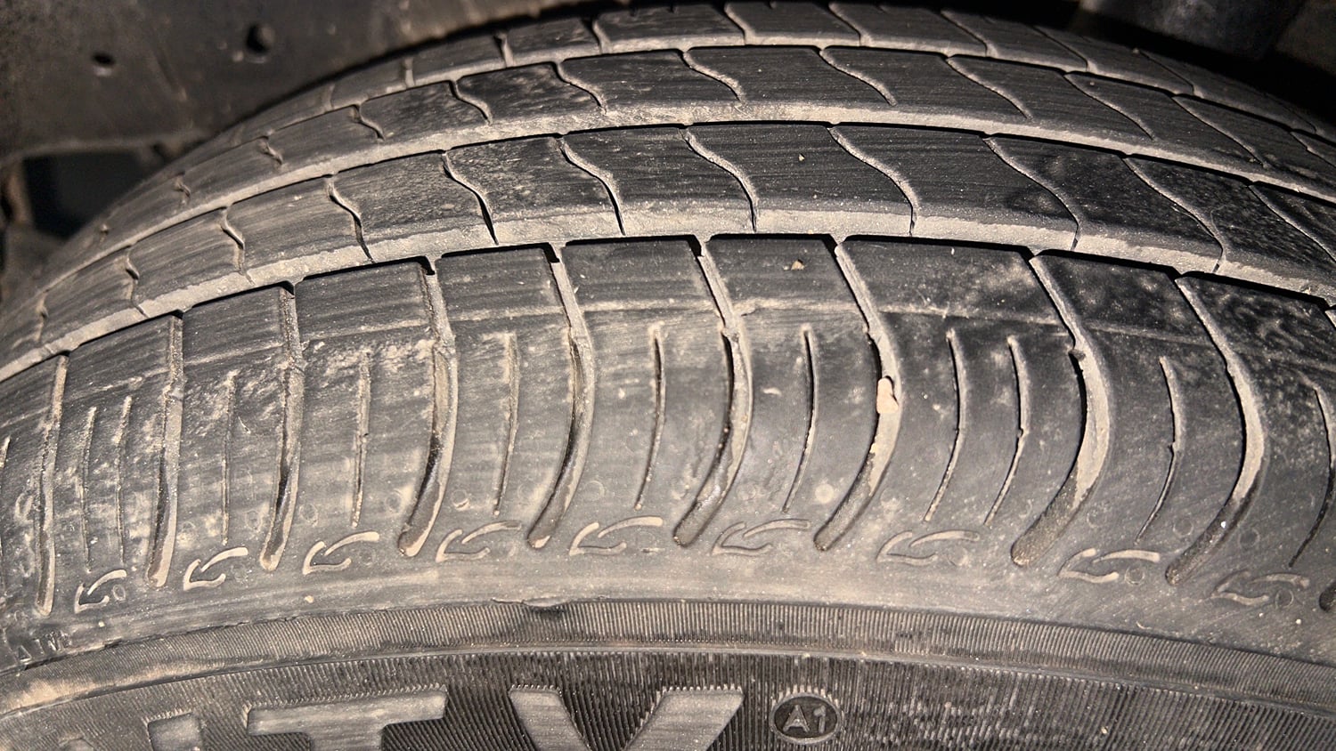 Used 2018 Maruti Suzuki Celerio VXi CNG Cng Manual tyres LEFT REAR TYRE TREAD VIEW
