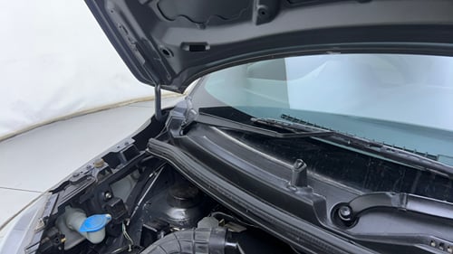 Used 2021 Maruti Suzuki Wagon R VXi 1.2 Petrol Manual engine ENGINE RIGHT SIDE HINGE & APRON VIEW