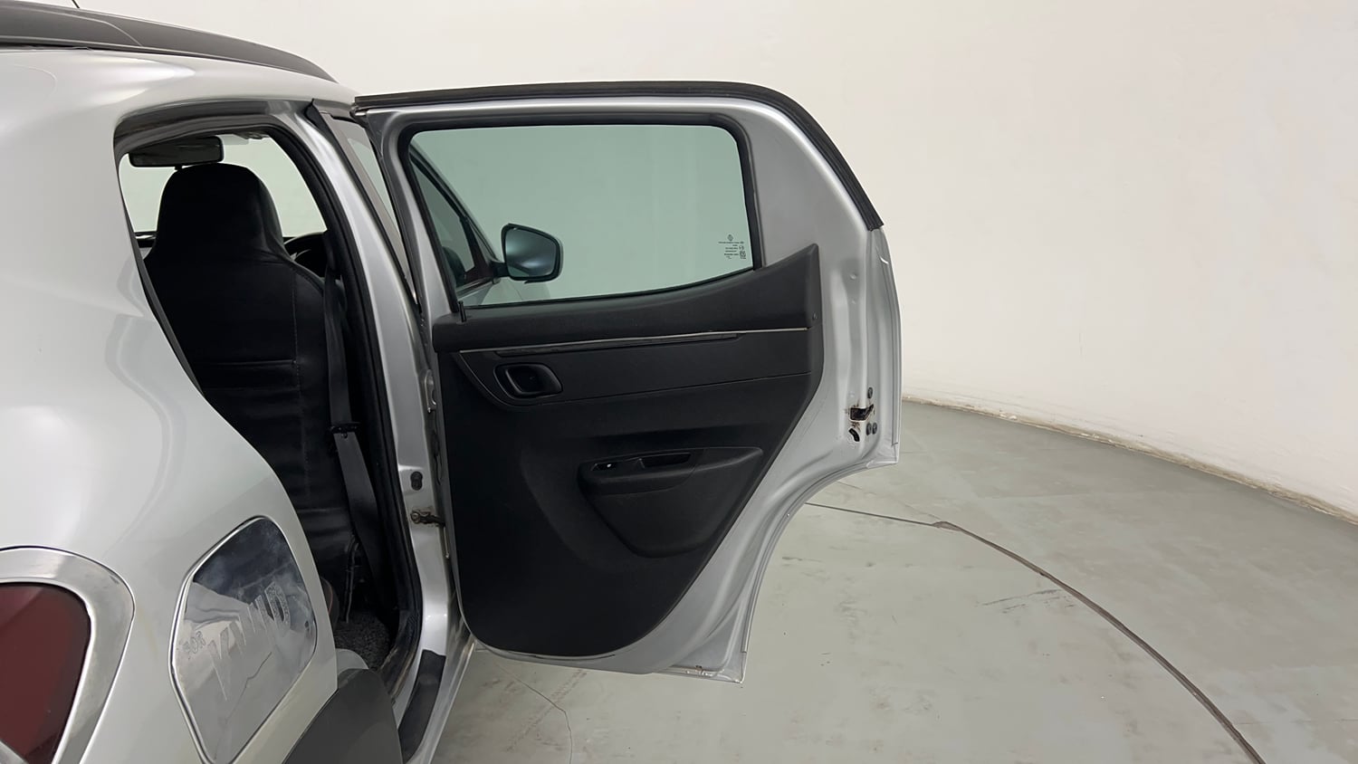 Used 2022 Renault Kwid RXT 1.0 (O) Petrol Manual interior RIGHT REAR DOOR OPEN VIEW