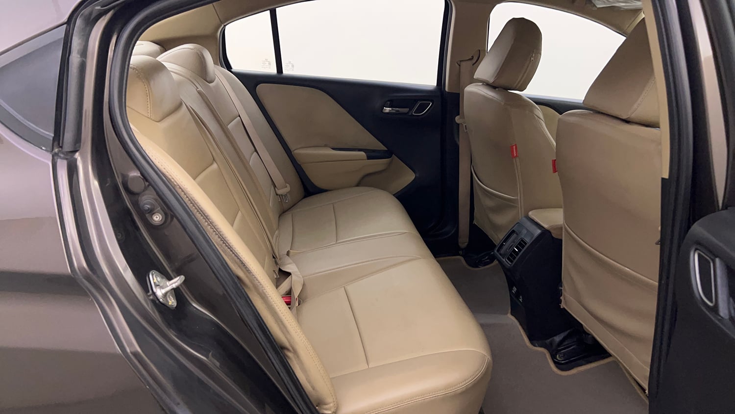 Used 2020 Honda City V Petrol Petrol Manual interior RIGHT SIDE REAR DOOR CABIN VIEW