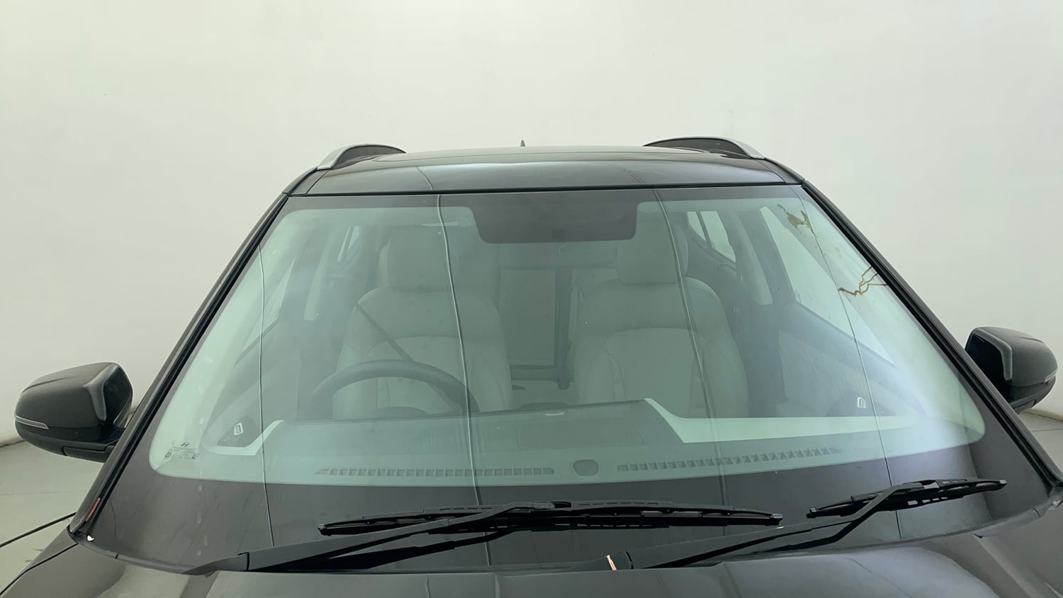 Used 2024 Hyundai Creta 1.5 MPi Petrol MT S(O) Petrol Manual exterior FRONT WINDSHIELD VIEW