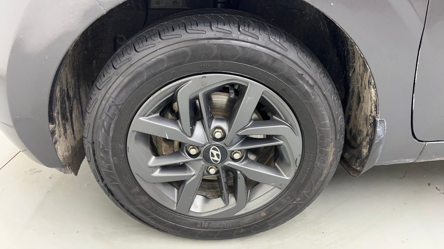 Used 2022 Hyundai Grand i10 Nios Sportz 1.2 Kappa VTVT Petrol Manual tyres LEFT FRONT TYRE RIM VIEW