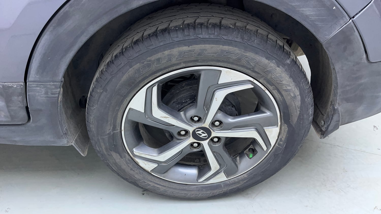 Used 2018 Hyundai Creta SX 1.6 CRDI (O) Diesel Manual tyres LEFT REAR TYRE RIM VIEW