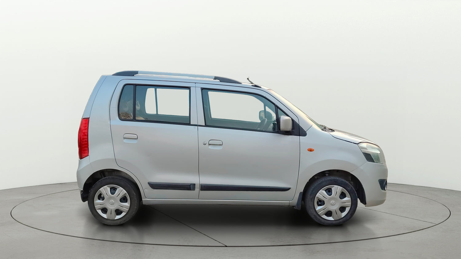 Used 2013 Maruti Suzuki Wagon R VXI Petrol Manual exterior RIGHT SIDE VIEW